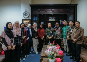 Tujuh mahasiswa Universiti Putra Malaysia (UPM) yang tengah mengikuti Student Mobility Program: Clinical Elective Placement (CEP) 2025 di Universitas Malahayati melakukan kunjungan ke Pemerintah Provinsi Lampung.