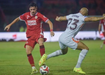 semen padang vs borneo fc