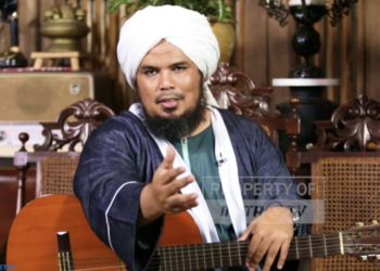 Ustaz Derry Sulaiman Bantah Mak Combl;ang Inara Rusli