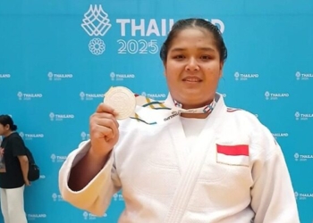 Judoka putri asal Lampung, Indah Permata Sari, menyabet medali perak pada kelas +78 kilogram. Dok KONI Lampung