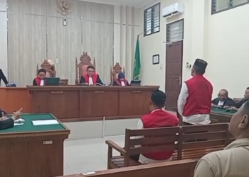Dua terdakwa kurir sabu 15 Kg asal Aceh mendapat vonis mati, pada sidang di PN Kelas IA Tanjung Karang, Rabu, 17 Desember 2025. (Foto: Lampost.co / Asrul Septian Malik)