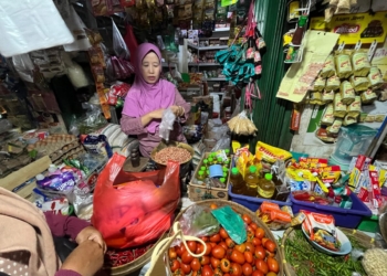 Pedagang bahan pangan di pasar tradisional, Senin, 29 Desember 2025. Lampost.co/Silvia