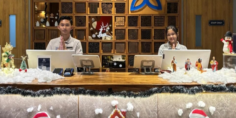 Dekorasi Christmas BATIQA Hotel Lampung.