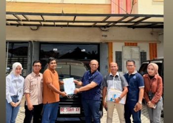 penyerahan reward mobil BRI Pringsewu