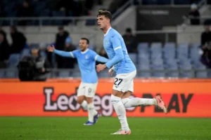 Lazio Ungguli Genoa 3-2, Drama Tiga Penalti dan Gol Telat Cataldi