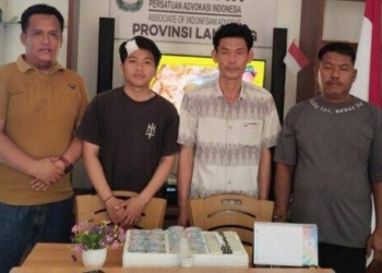 Hendra Winata (kepala diperban) melaporkan penganiayaan yang dialaminya di rumah kosan, Minggu, 4 Januari 2026. Dok Istimewa.