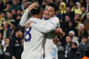 Sancho Bawa Aston Villa Bungkam Fenerbahce di Istanbul