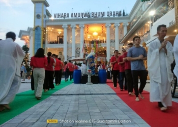 Ratusan Umat Buddha Ikuti Ibadah Tutup Tahun Sambut Imlek di Vihara Amurwa Bhumi Graha