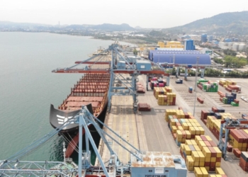 Pelabuhan Pelindo 2 Panjang.