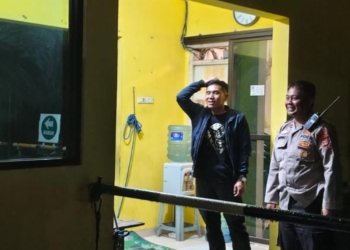 Polsek Sukarame Polresta Bandar Lampung menggelar patroli malam dengan menyasar kawasan pemukiman penduduk di wilayah hukumnya, Sabtu (17/1/2026). Dok Polsek