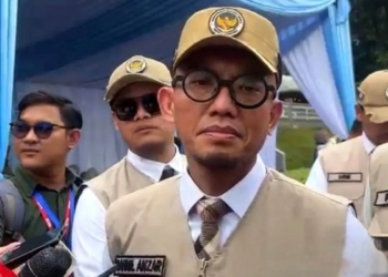 Wakil Menteri Haji dan Umrah RI Dahnil Anzar Simanjuntak dalam pengukuhan petugas haji di Asrama Haji Pondok Gede, Jakarta, Jumat (30/1/2026). ANTARA/Asep Firmansyah/pri.