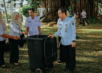Gubernur Wajibkan OPD Gotong Royong 30 Menit Setiap Hari