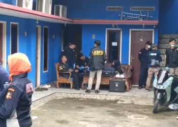 Polresta Bandar Lampung menggandeng Pusat Laboratorium Forensik (Puslabfor) Mabes Polri. Puslabfor melakukan olah tempat kejadian perkara, Rabu, 11 Februari 2026. Dok Lampost.co