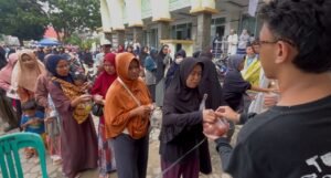 Pemprov Lampung Bersama Takmir Masjid Ulul Albaab Bataranila Gelar Bazar dan Pasar Murah 