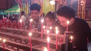 Ribuan Lampion Sambut Perayaan Tahun Baru Imlek