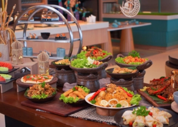 Symphony of Ramadhan: Nikmati Berbuka Puasa dengan Pemandangan Spektakuler di The View Restaurant Holiday Inn