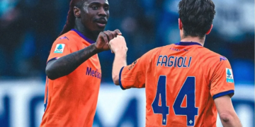 Moise Kean (kiri) dan Nicolo Fagioli