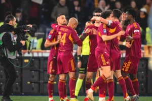 AS Roma Tembus Tiga Besar Usai Tekuk Cremonese 3-0