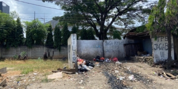 Masyarakat Keluhkan Bau Menyengat di TPS Jagabaya III