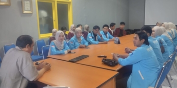 BEM FMIPA–Farmasi UTB Belajar Jurnalistik dan Newsroom Tour di Lampung Post