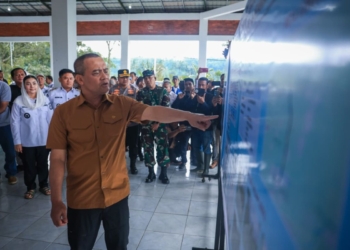 Gubernur Jawa Tengah Ahmad Luthfi saat meresmikan hasil preservasi Jalan Randudongkal–Moga dan Jalan Pemalang–Bantarbolang pada Rabu, 18 Februari 2026.