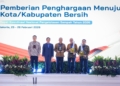 Gubernur Jawa Tengah Ahmad Luthfi meraih penghargaan Kinerja Pengelolaan Sampah 2026 dari Menteri Lingkungan Hidup dan Badan Pengendalian Lingkungan Hidup untuk kategori Pembina Terbaik Kabupaten/Kota.