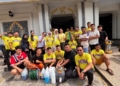 Manajemen dan karyawan hotel turun langsung melakukan aksi bersih-bersih di Masjid Babul Khair, Jalan Jend. Sudirman, Tanjung Raya, Kedamaian, Bandar Lampung pada 16 Februari 2026.