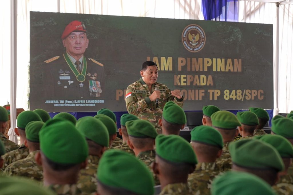 Menteri Pertahanan RI, Sjafrie Sjamsoeddin meninjau langsung kesiapsiagaan prajurit Batalyon Infanteri (Yonif) TP 848/Satya Pandya Cakti (SPC) yang merupakan bagian dari Brigif TP 88/KBK Kodam II/Sriwijaya di Anak Tuha, Lampung Tengah, pada Kamis (26/2/2026). Foto: Biro Humas dan Infohan Setjen Kemhan