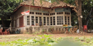 Relawan dan Pemprov Bersihkan Rumah Daswati