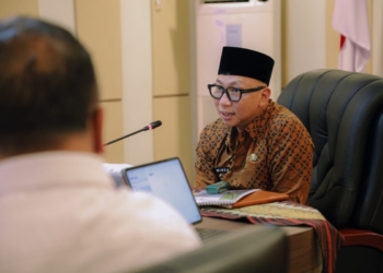 Gubernur Lampung Rahmat Mirzani Djausal