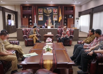 Kakanwil DJP Bengkulu-Lampung Sigit Danang Joyo temui Gubernur Mirza. Bahas setoran pajak Lampung Rp7,7 T dan kesiapan sistem Coretax.