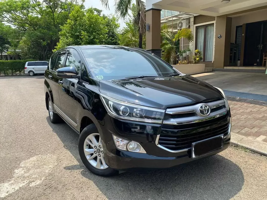 Innova Reborn Diesel. (OLX)