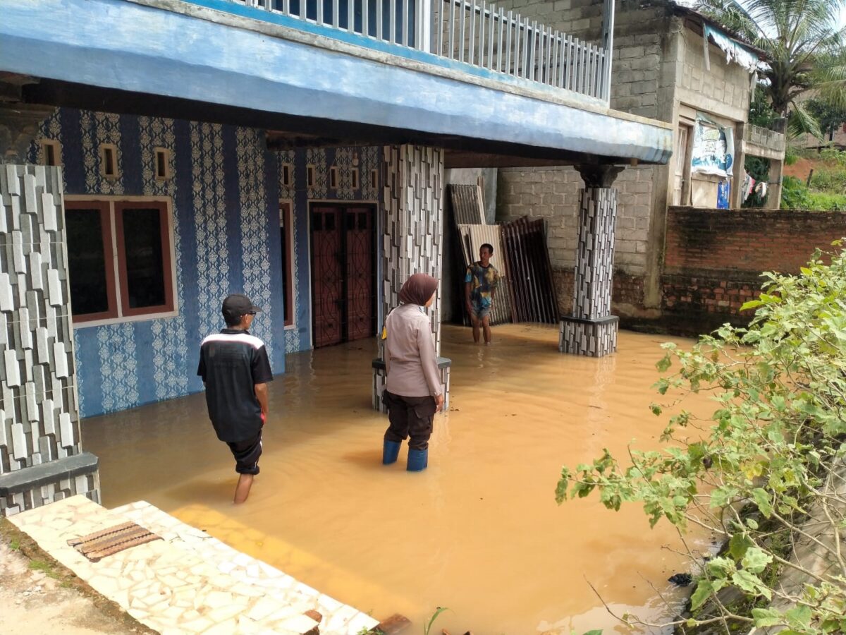 300 Rumah Warga Terdampak Banjir di Lampura