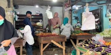 Harga Cabai dan Bawang di Pasar Tempel Waydadi Mengalami Penurunan