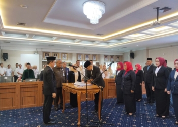 Pelantikan oleh Sekda Provinsi Lampung, Marindo Kurniawan. // Atika