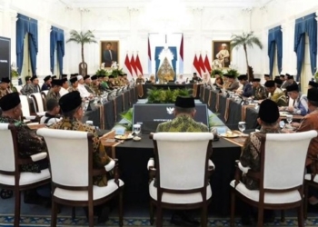 Presiden Prabowo Subianto menggelar pertemuan khusus dengan 40 tokoh organisasi Islam di Istana Negara pada Selasa (3/2/2026). Pertemuan itu fokus membahas peran aktif Indonesia dalam mendorong perdamaian Palestina, khususnya di Gaza. SETNEG