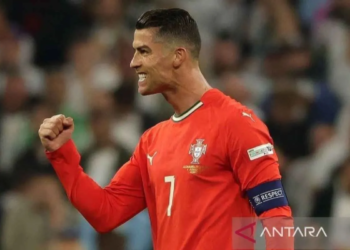 Ekspresi pemain Portugal Cristiano Ronaldo