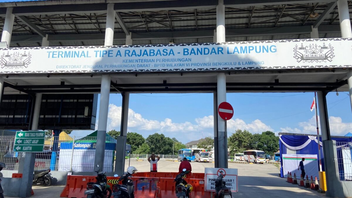 Mobilitas Bus Angkutan Lebaran di Terminal Rajabasa Alami Peningkatan 8%