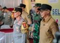Gubernur Lampung Rahmat Mirzani Djausal bersama Pangdam XXI/Radin Inten Mayjen TNI Kristomei Sianturi, Kapolda Lampung Irjen Pol Helfy Assegaf dan unsur Forkopimda memantau kesiapan pengamanan arus mudik menjelang Hari Raya Idul Fitri 1447 Hijriah di kawasan Pelabuhan Bakauheni, Lampung Selatan, Senin (16/3/2026). Dok ADPIM Lampung