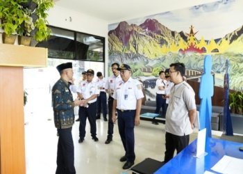 Kepala Perwakilan Ombudsman Lampung, Nur Rakhman Yusuf dan tim menelusuri kesiapan layanan angkutan lebaran 2026. Dok. Ombudsman