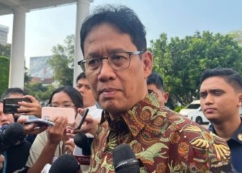 Menteri Keuangan (Menkeu) Purbaya Yudhi Sadewa menghadiri rapat terbatas bersama Presiden Prabowo Subianto di Kompleks Istana Kepresidenan, Jakarta, Kamis (19/3/2026). (ANTARA/Fathur Rochman)