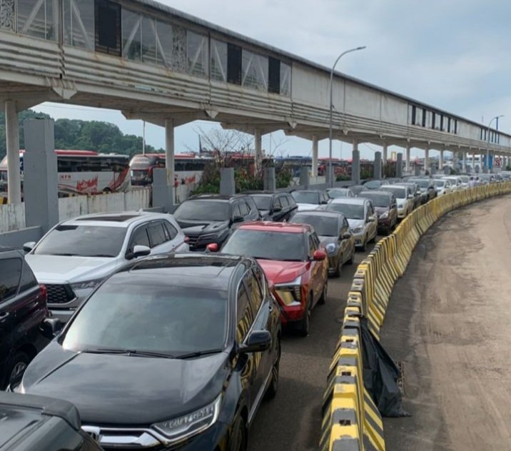 Volume Penumpang di Pelabuhan Bakauheni Mulai Meningkat Signifikan