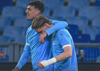 Pemain Lazio, Daniel Maldini (kanan)