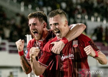 Pemain Persis Solo, Roman Paparyha (kanan)