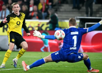 Penyerang Borussia Dortmund, Maximilian Beier