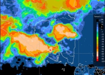 BMKG Ingatkan Waspada Cuaca Buruk, Gelombang Tinggi Hingga Hujan
