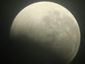 Meski Hujan, Observatorium Astronomi Itera Tangkap Fenomena Gerhana Bulan