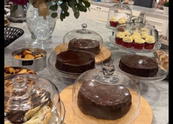 Tangkapan layar - Kue cokelat yang telah dibuat BCL untuk merayakan Idul Fitri. Instagram/ (@itsmebcl)