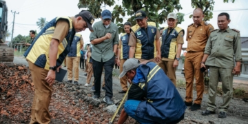 Gubernur Lampung Rahmat Mirzani Djausal