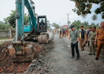 Gubernur Lampung Rahmat Mirzani Djausal